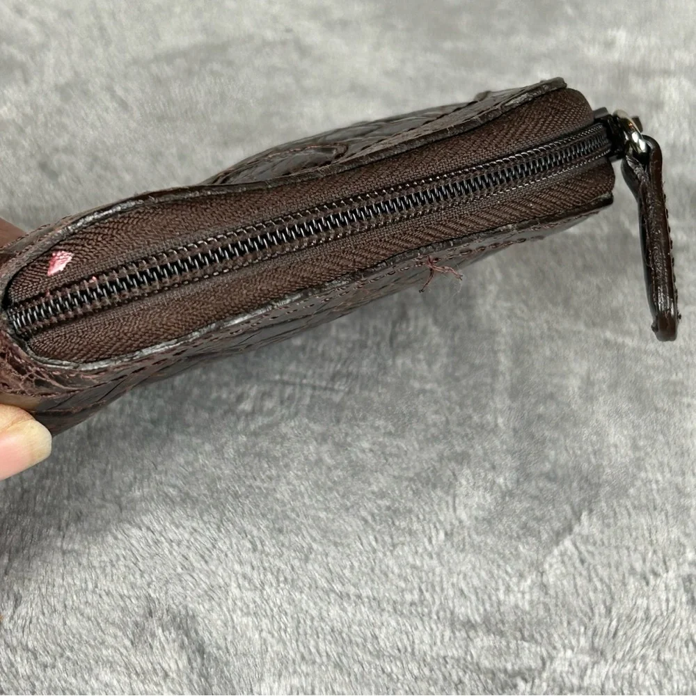 Brighton Brown Croc Embossed Leather Small Coin Purse‎ Heart on Front Zip Top